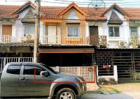 ทาวน์เฮ้าส์หลุดจำนอง ธ.ธนาคารอาคารสงเคราะห์ นนทบุรี บางบัวทอง ละหาร