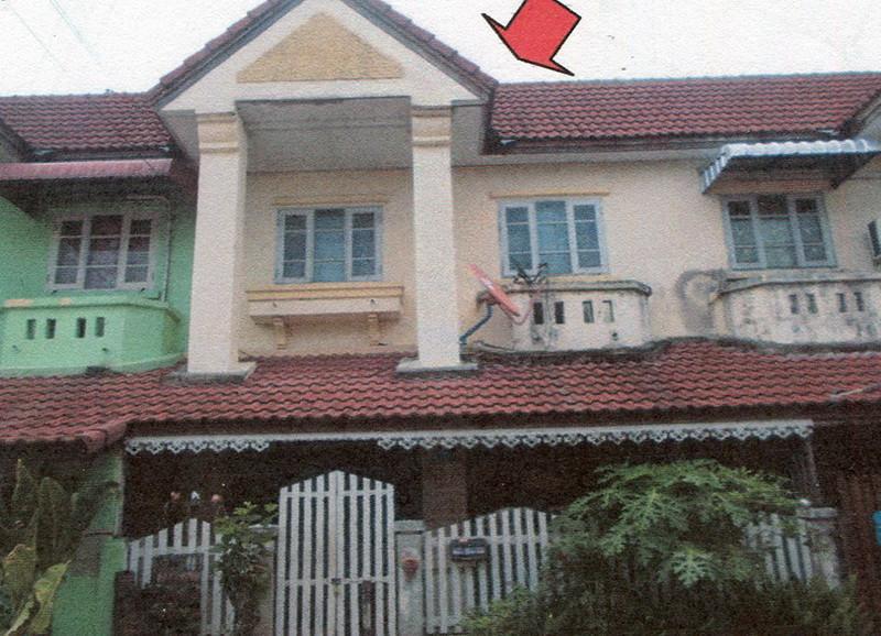 ทาวน์เฮ้าส์หลุดจำนอง ธ.ธนาคารอาคารสงเคราะห์ นนทบุรี บางบัวทอง ละหาร